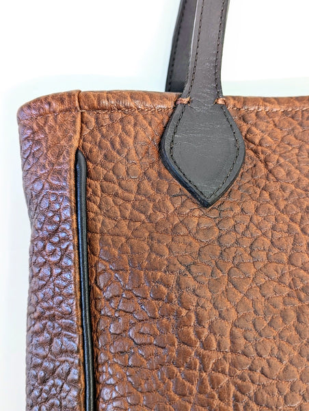 #3500 Cibolo American Bison Medium tote with Gussets & Piping. Color: Cinnamon . Dimensions: 12.5 " H x 15" L x 4" D